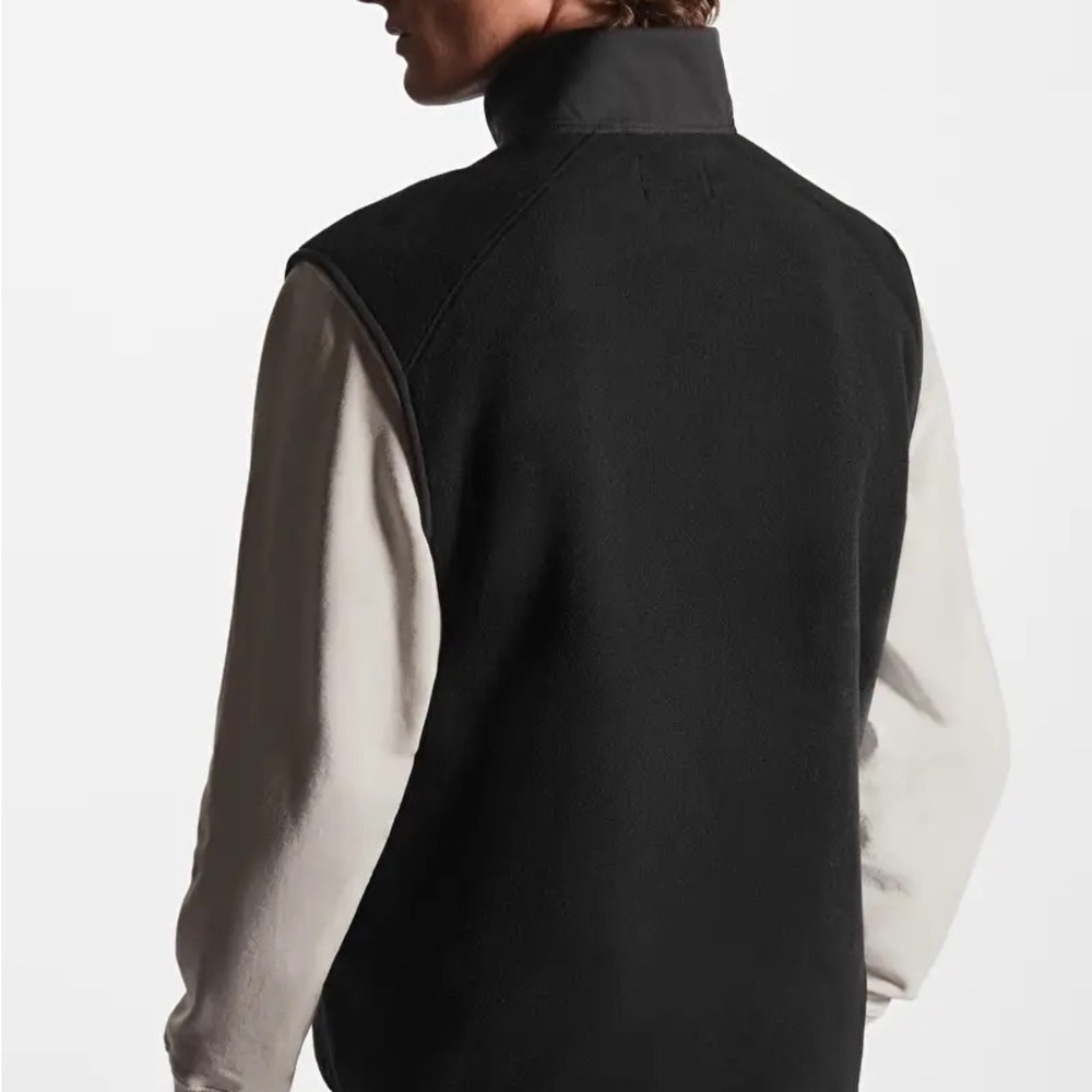 COS Relaxed Fit Ripstop-Trimmed Fleece Vest - Picture 3 of 6